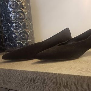Everlane V-Heel Black Suede Pump Size 9